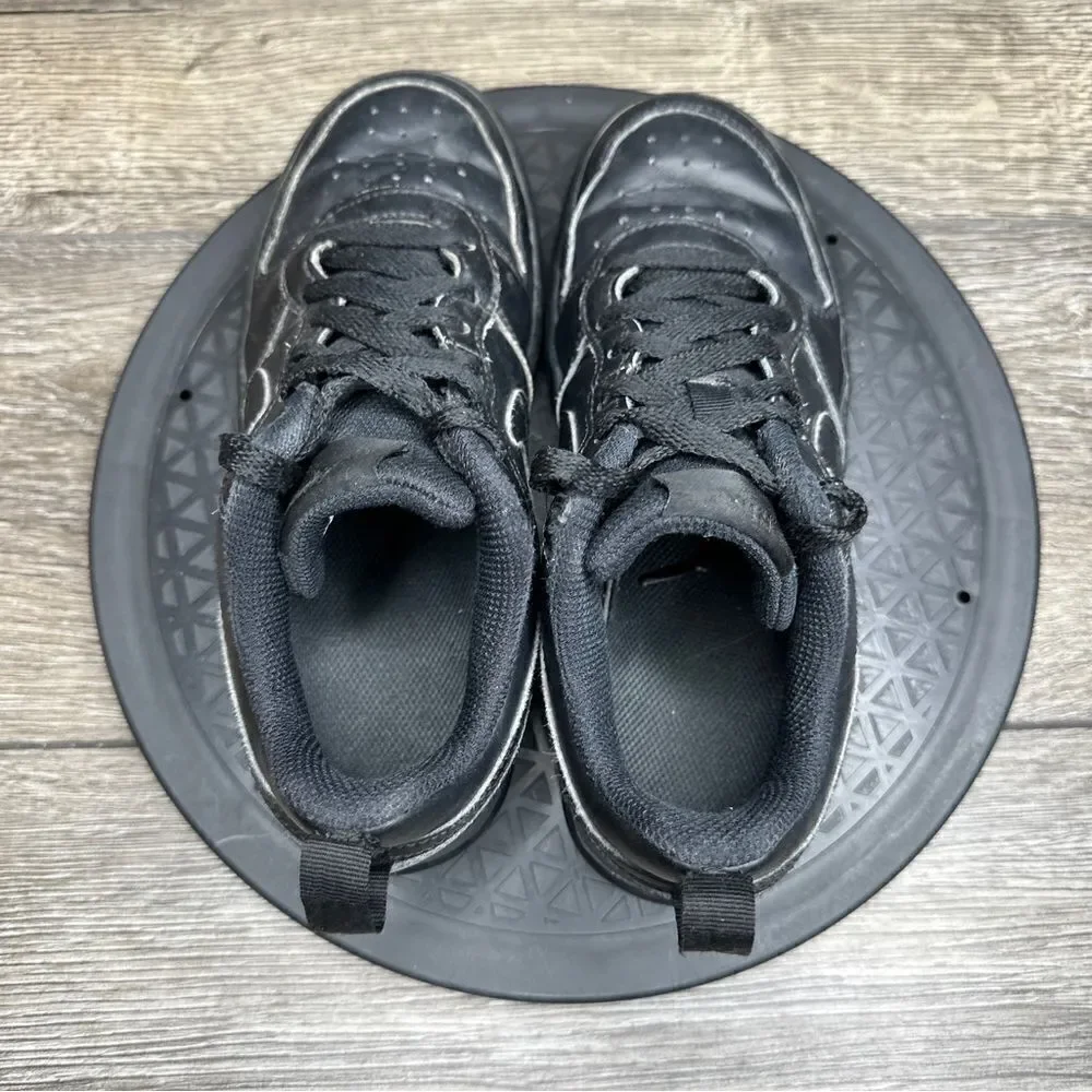 Nike Boys Court Borough BQ5448-001 Black Casual Shoes Sneakers Size 4.5 Y